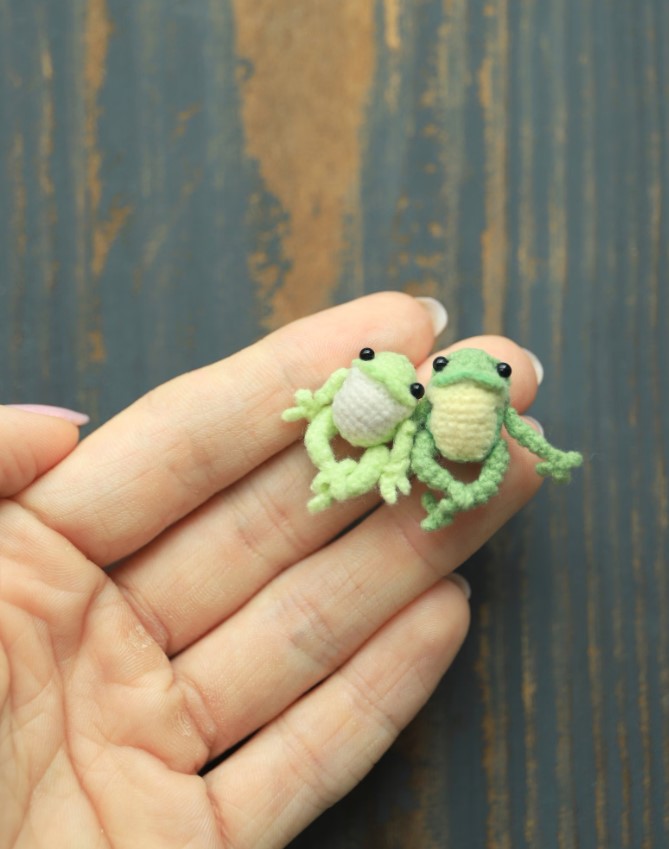 Crochet FROG Pattern